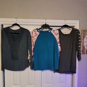 Emery Rose, floral/green 3/4 sleeve, belldini olive 3/4 sleeve w/rivets Size L